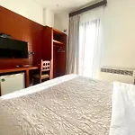 Hotel 5 Tirana