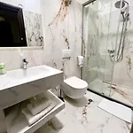 5 Hotel Tirana