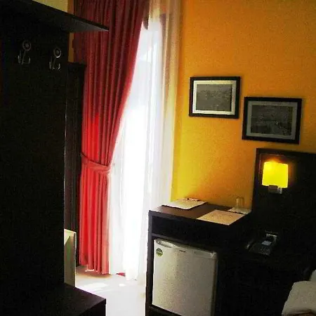 5 Hotell Tirana