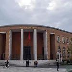5 Szálloda Tirana