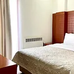 5 3* Tirana