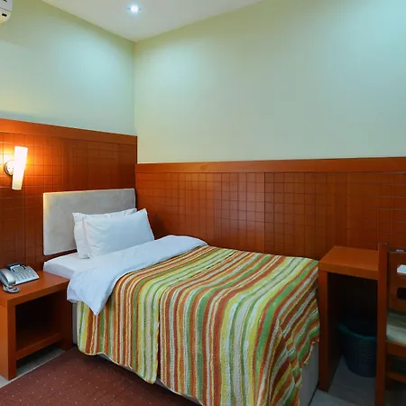 Hotel 5 Tirana