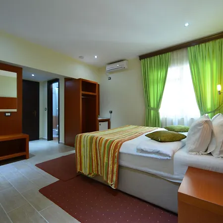 Hotel 5 3*