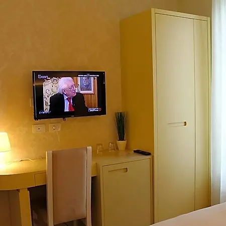 5 Szálloda Tirana