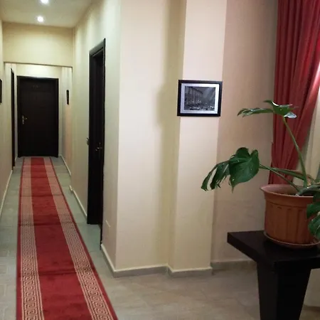 Szálloda 5 Tirana